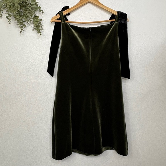 Zara Womens Green Velvet Mini Dress Black Shoulder Tie Bows Square Neck Size L - Picture 3 of 6